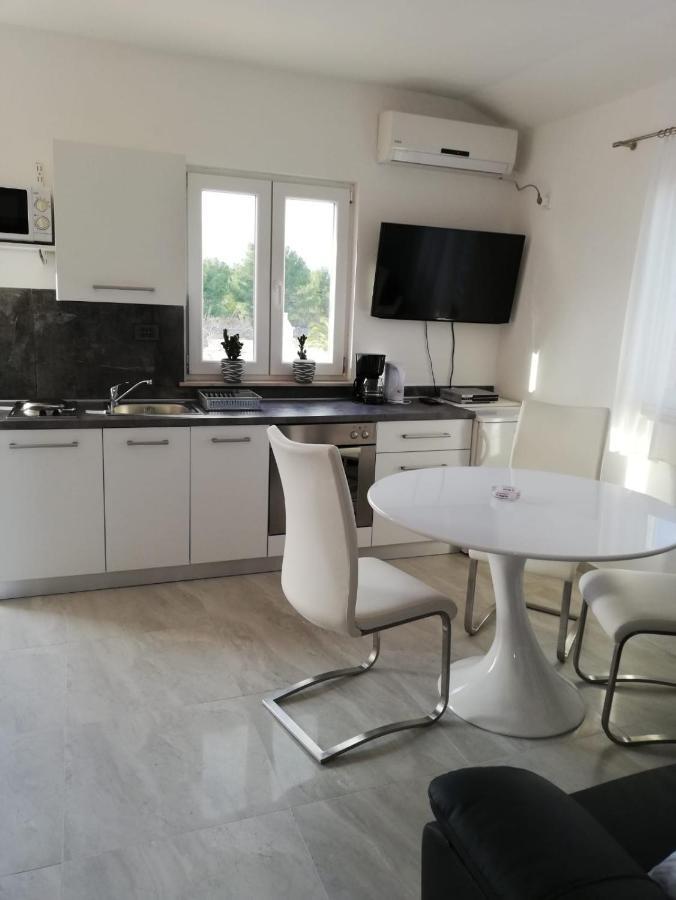 Jankovic * Vodice